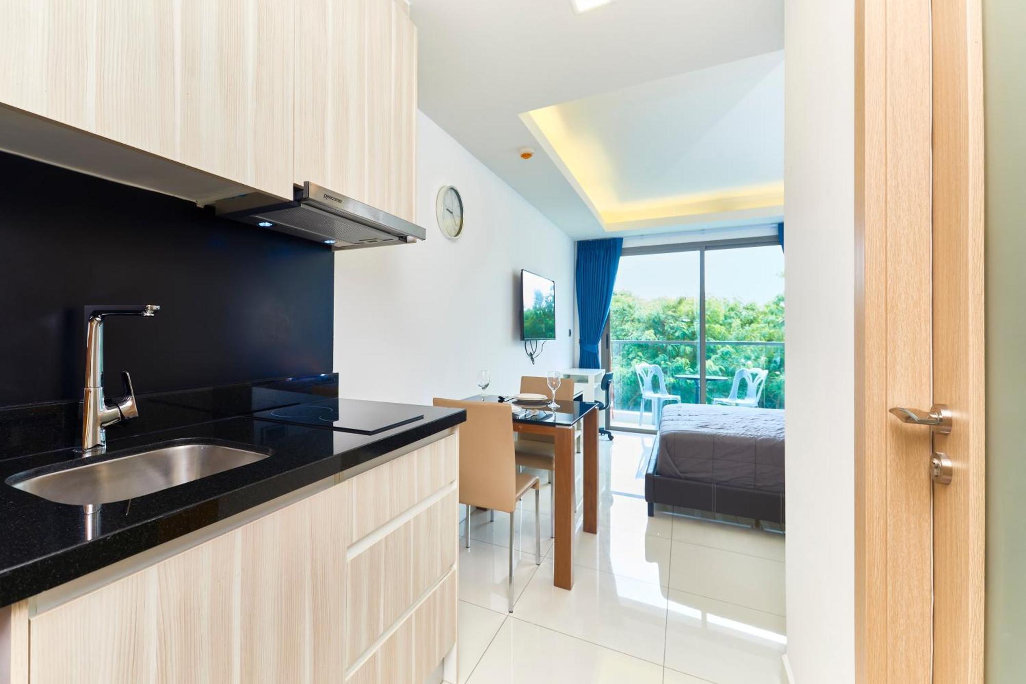 Laguna Beach By Tech Jomtien Beach Room photo